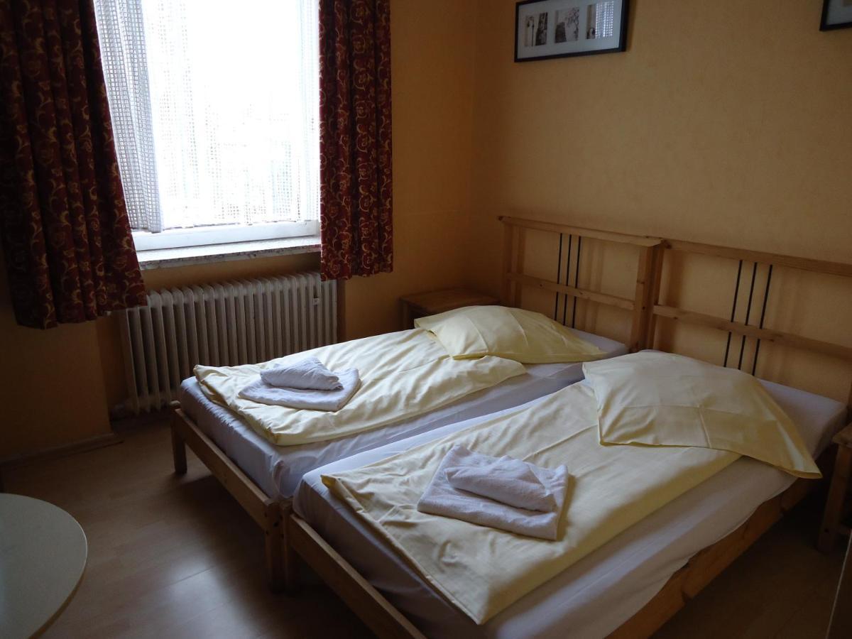 Hotel Schaum Ντίσελντορφ Δωμάτιο φωτογραφία